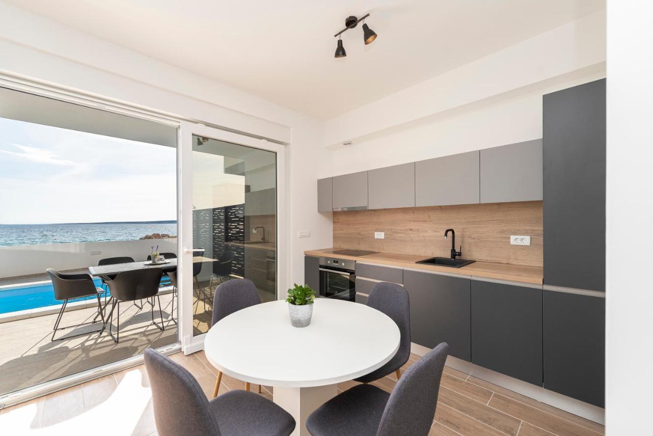 Villa Eni Apartments 1 Mandre Dış mekan fotoğraf