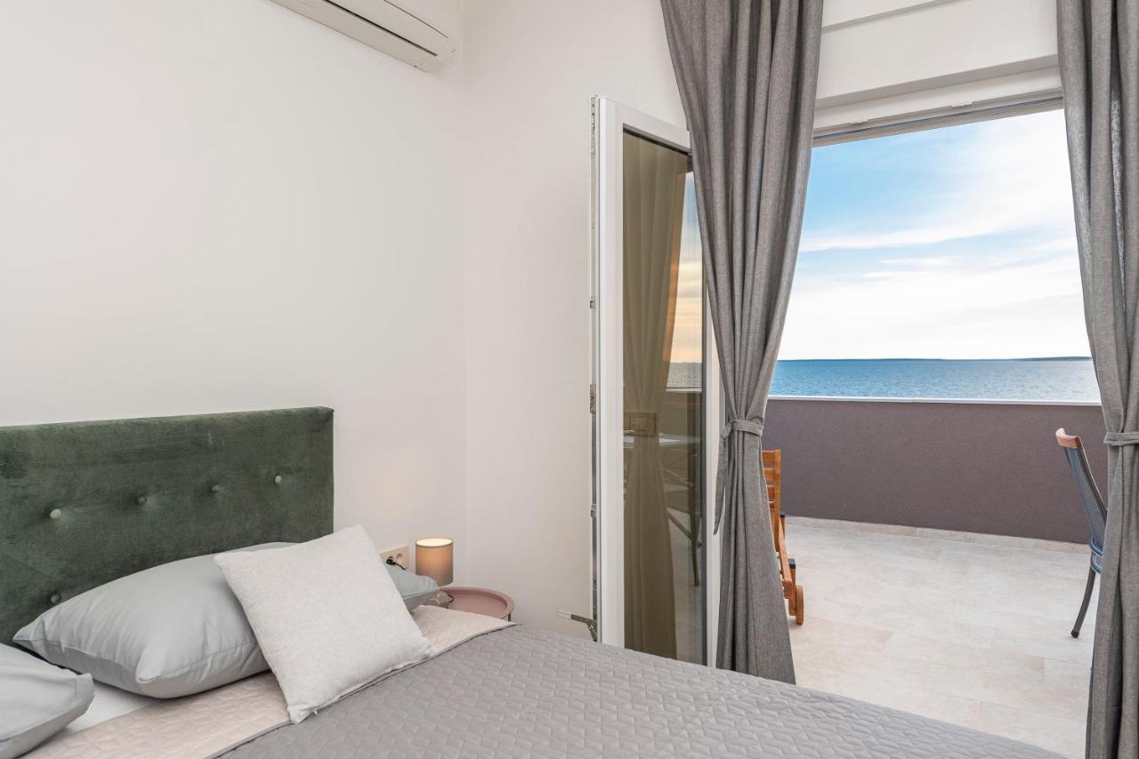 Villa Eni Apartments 1 Mandre Dış mekan fotoğraf