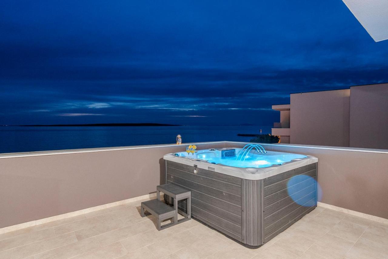 Villa Eni Apartments 1 Mandre Dış mekan fotoğraf