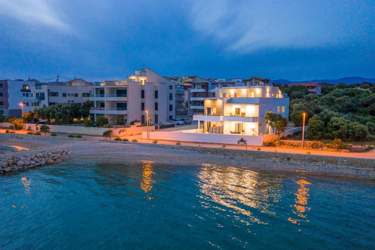 Villa Eni Apartments 1 Mandre Dış mekan fotoğraf