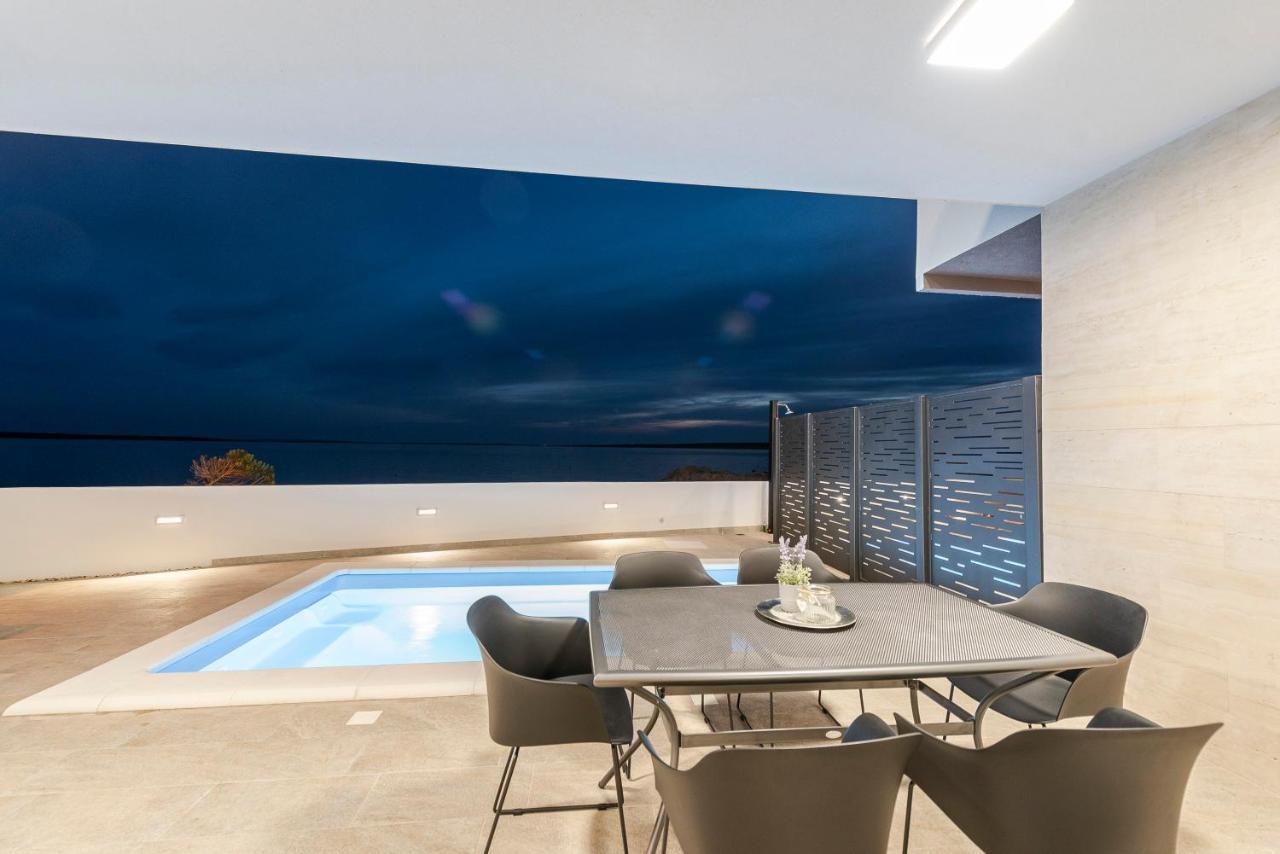 Villa Eni Apartments 1 Mandre Dış mekan fotoğraf