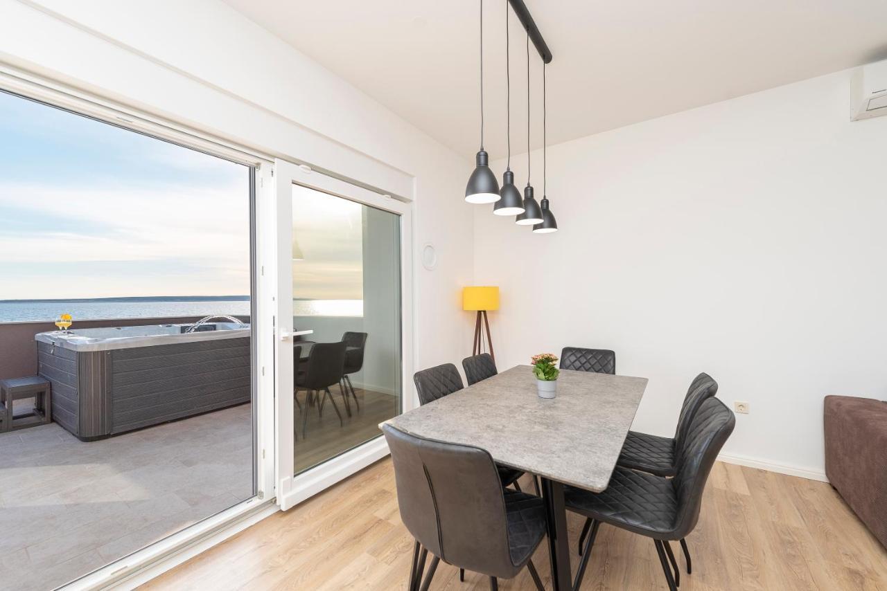 Villa Eni Apartments 1 Mandre Dış mekan fotoğraf